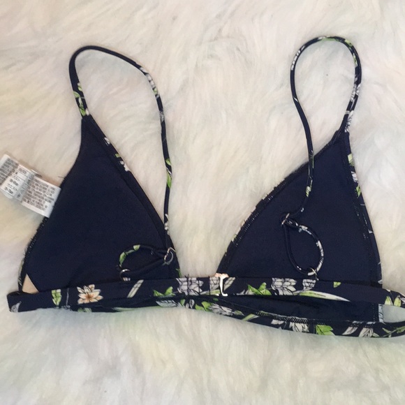 Swim Top Bundle - Picture 4 of 5